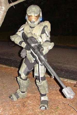 diy-halo-master-chief-halloween-costume.jpg