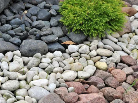 Free rocks, stones, pebbles, and boulders for your DIY projects and landscaping are available... IF you know where to look. Start here!